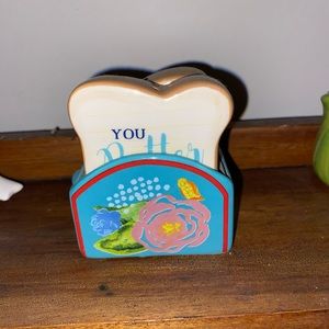 Pioneer Women Toast Salt & pepper